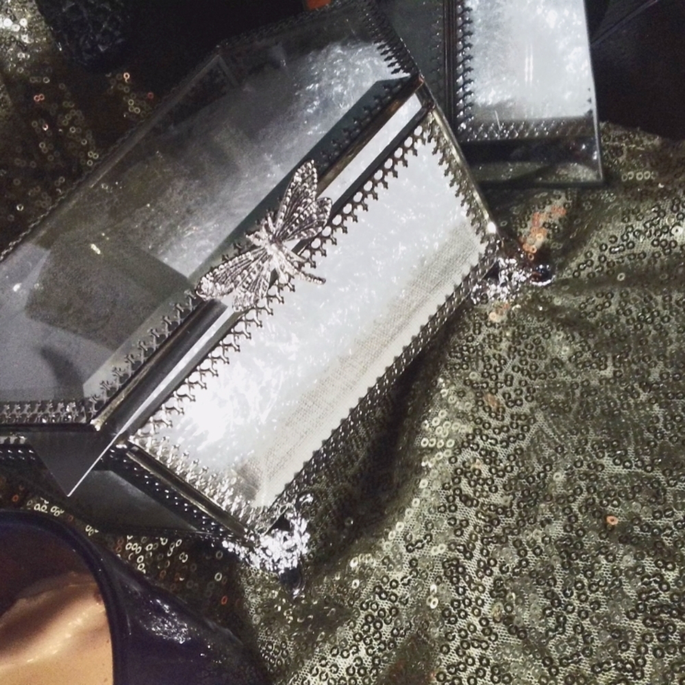 Glass essential box custom dragonfly